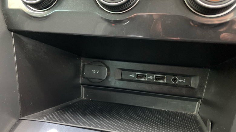 Volkswagen Tiguan 1.4 TSi 125 SE Nav 5dr Petrol Estate